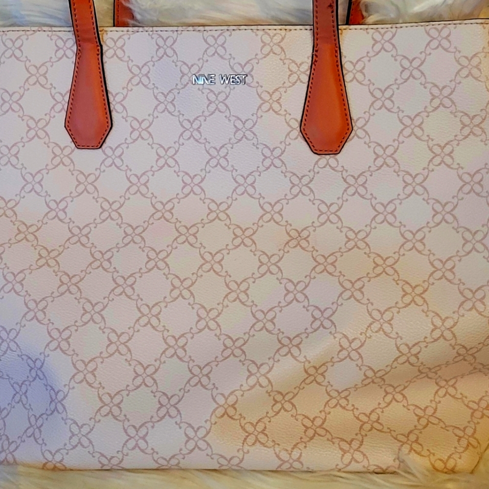 Nine west tote